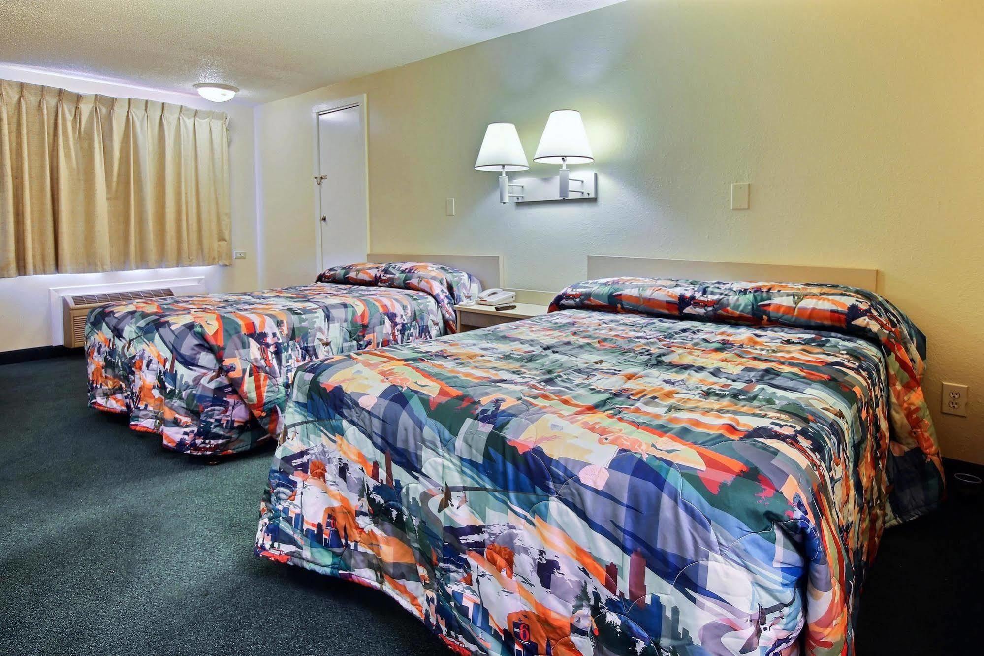 Motel 6 Palm Bay Exteriör bild
